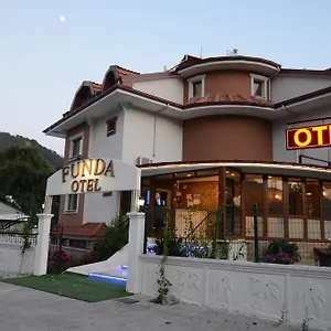 Funda Göcek